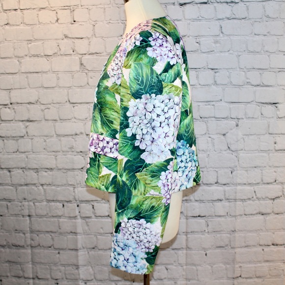 Dolce & Gabbana 2017 hydrangea matelasse jacket